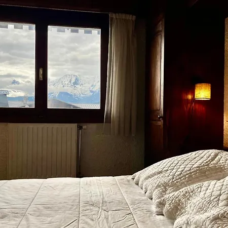 80 M With Terrace Combloux